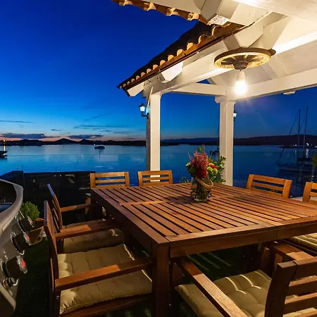 Luxury Leni Guest House Murter Exterior photo